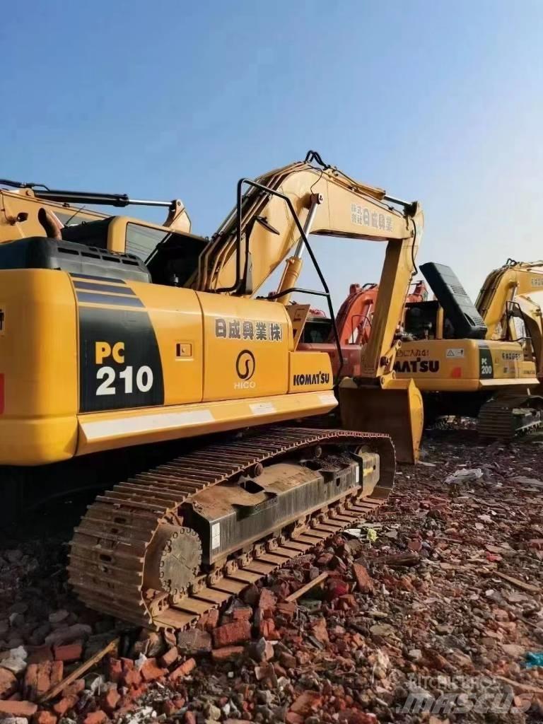Komatsu PC 210 Гусеничные экскаваторы