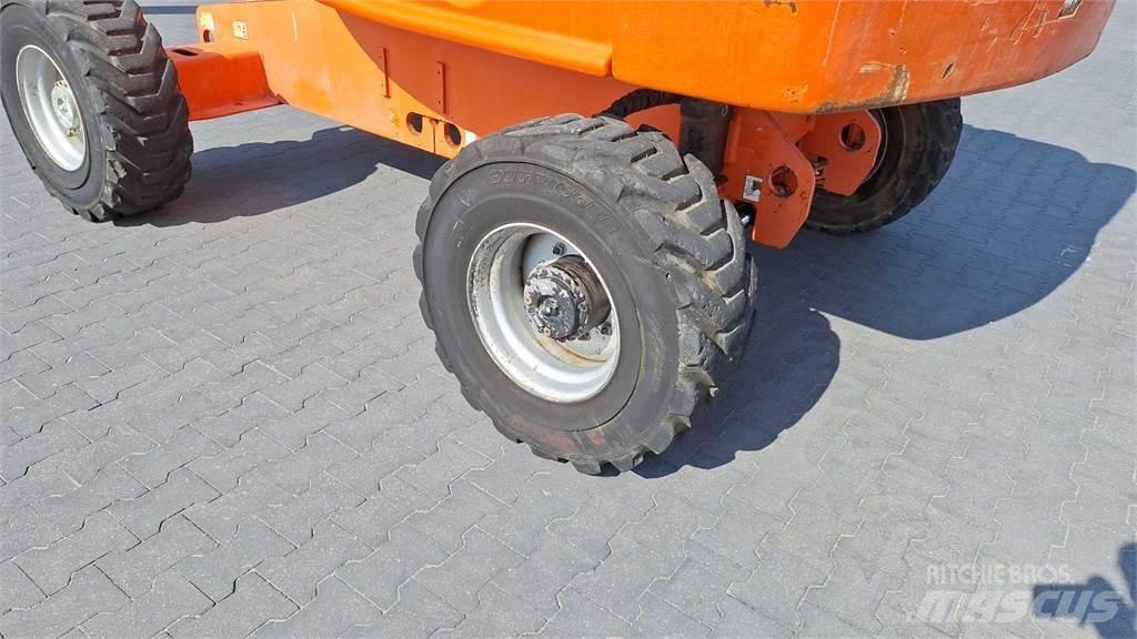 JLG 460SJ Телескопические подъемники