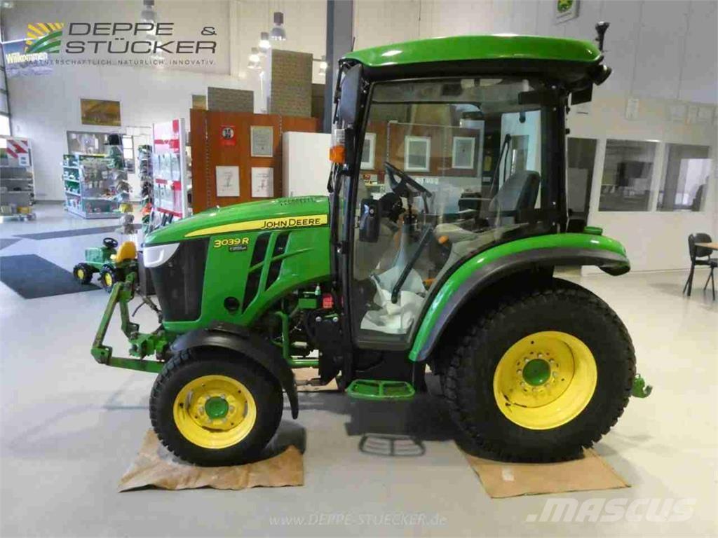 John Deere 3039R Коммунальные тракторы