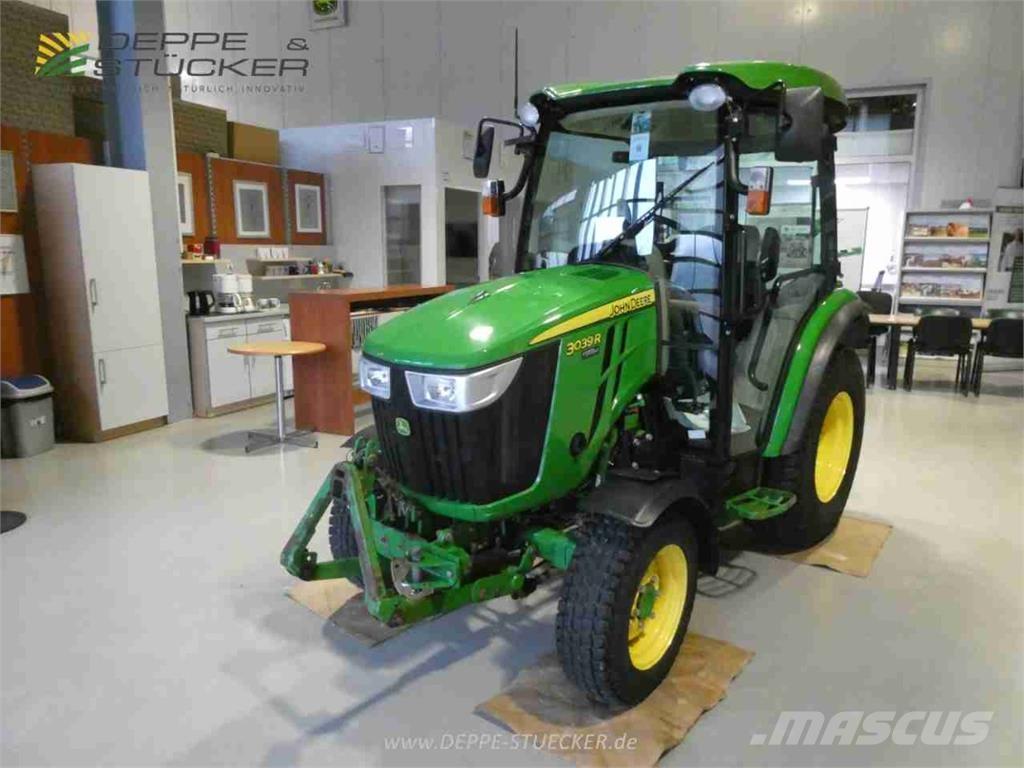 John Deere 3039R Коммунальные тракторы