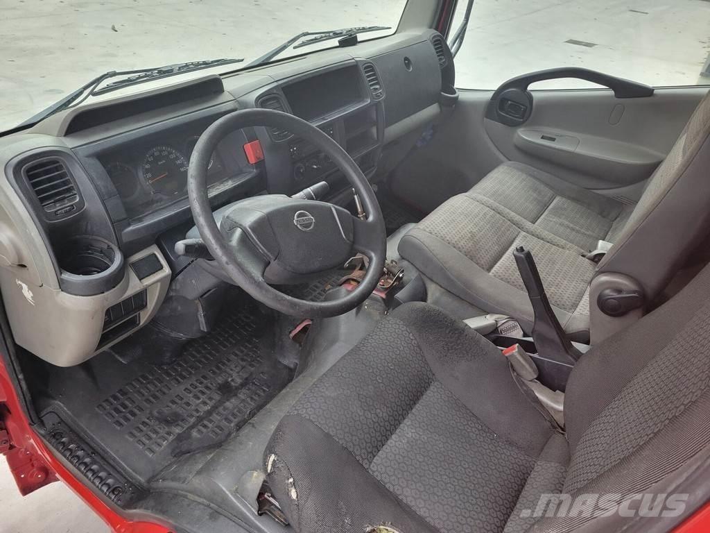 Nissan Cabstar Кабины