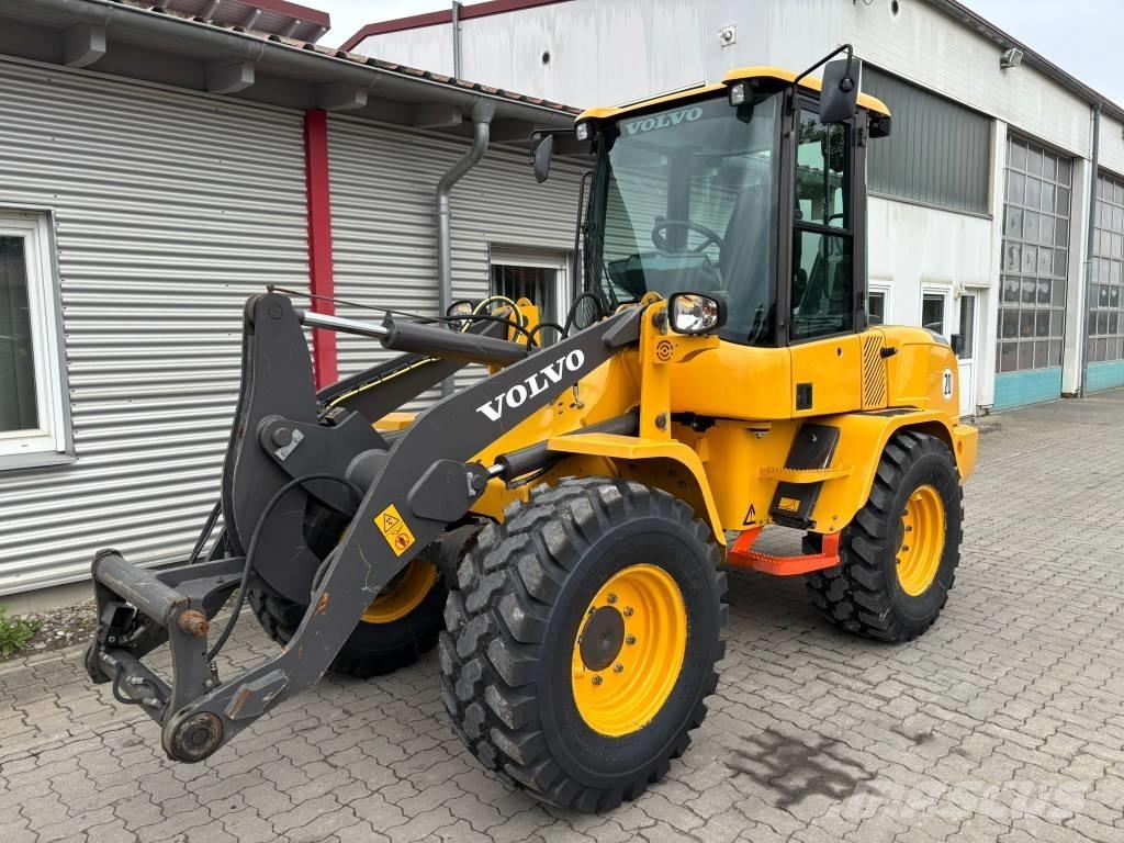 Volvo Radlader L30G Фронтальные погрузчики
