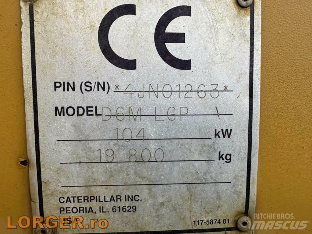 CAT D 6 M LGP Гусеничные бульдозеры