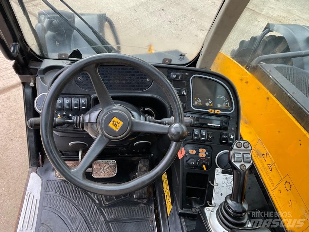 JCB 536-60 Agri Plus Сельскохозяйственные телескопические погрузчики