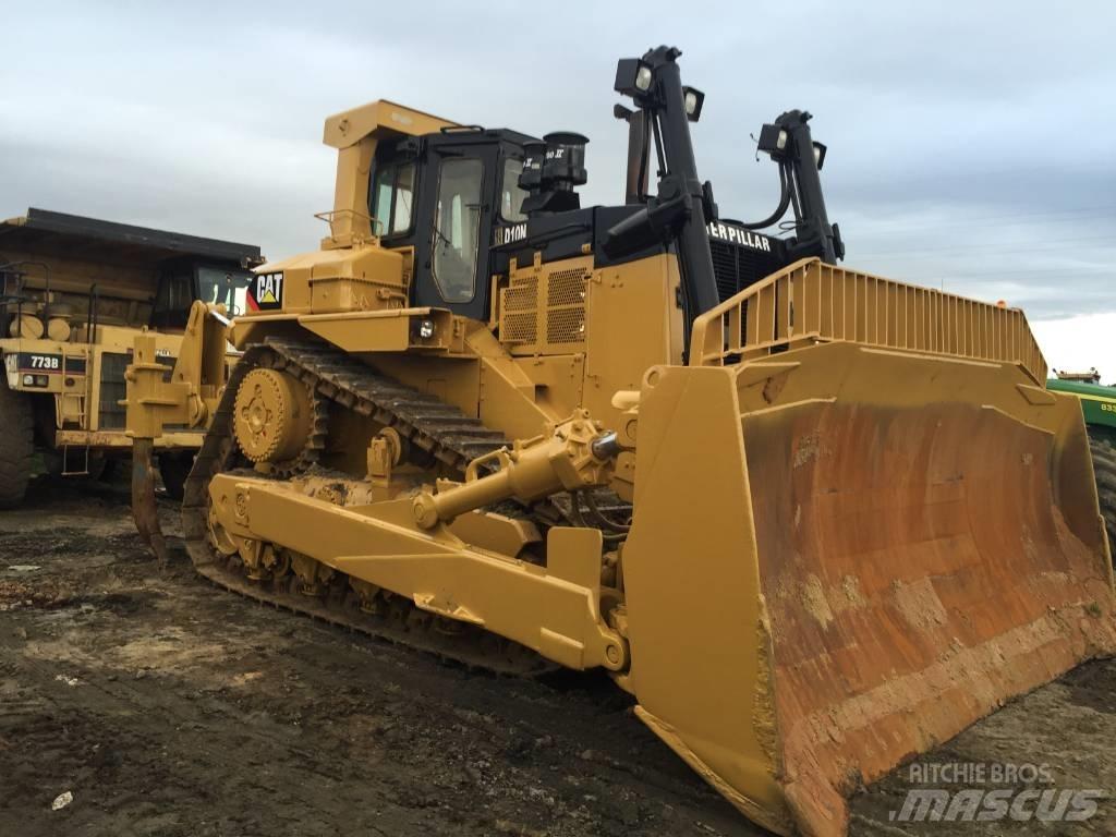 CAT D 10 N Гусеничные бульдозеры