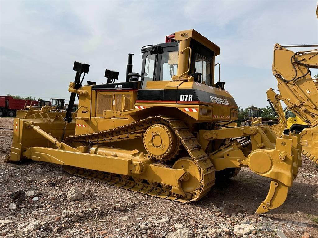 CAT D 7 R Гусеничные бульдозеры