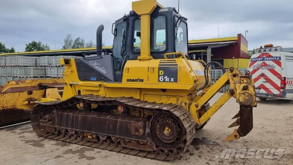 Komatsu D 61 EX-15 Гусеничные бульдозеры
