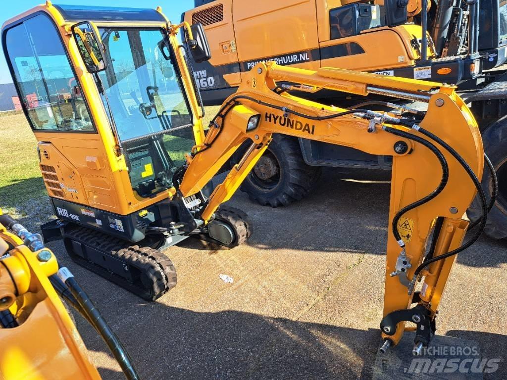 Hyundai R18-9AK Мини-экскаваторы