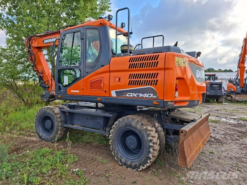 Doosan DX140W-5 Колёсные экскаваторы