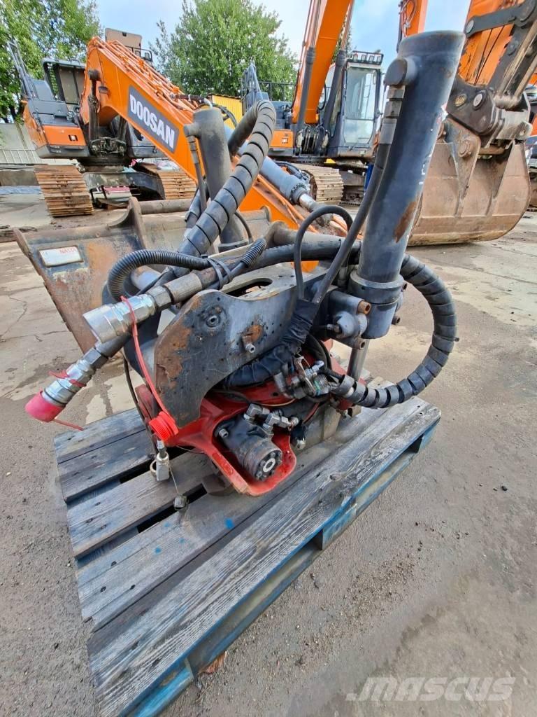 Doosan DX140W-5 Колёсные экскаваторы