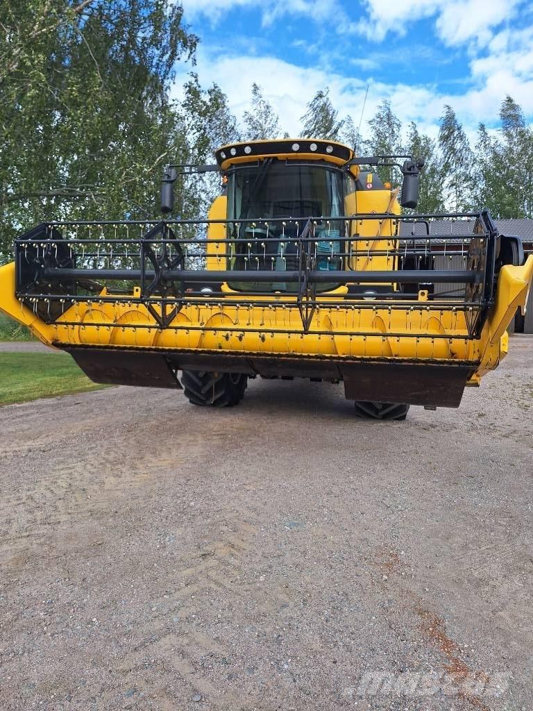 New Holland TC 5.70 Зерноуборочные комбайны