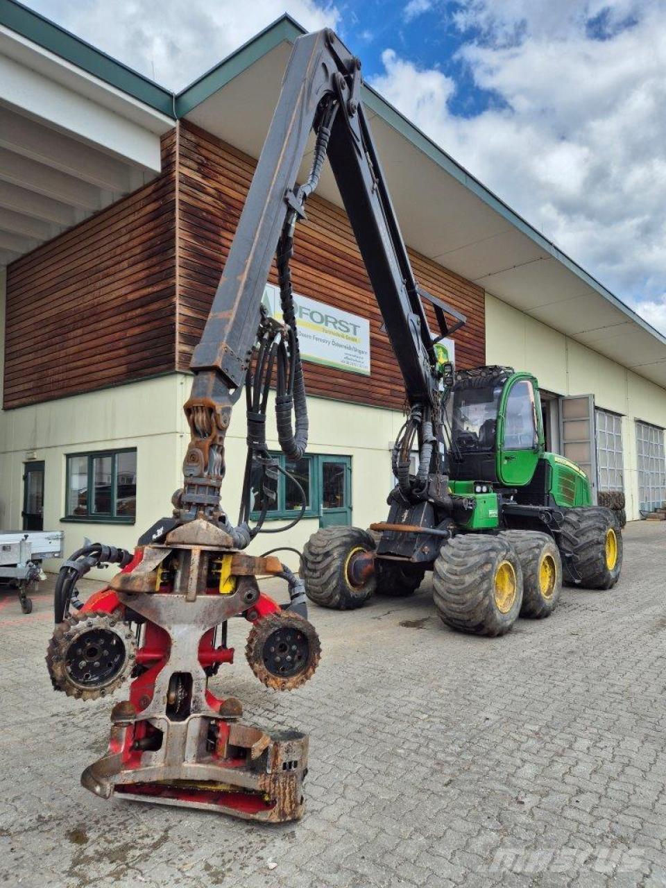 John Deere 1070 E Харвестеры