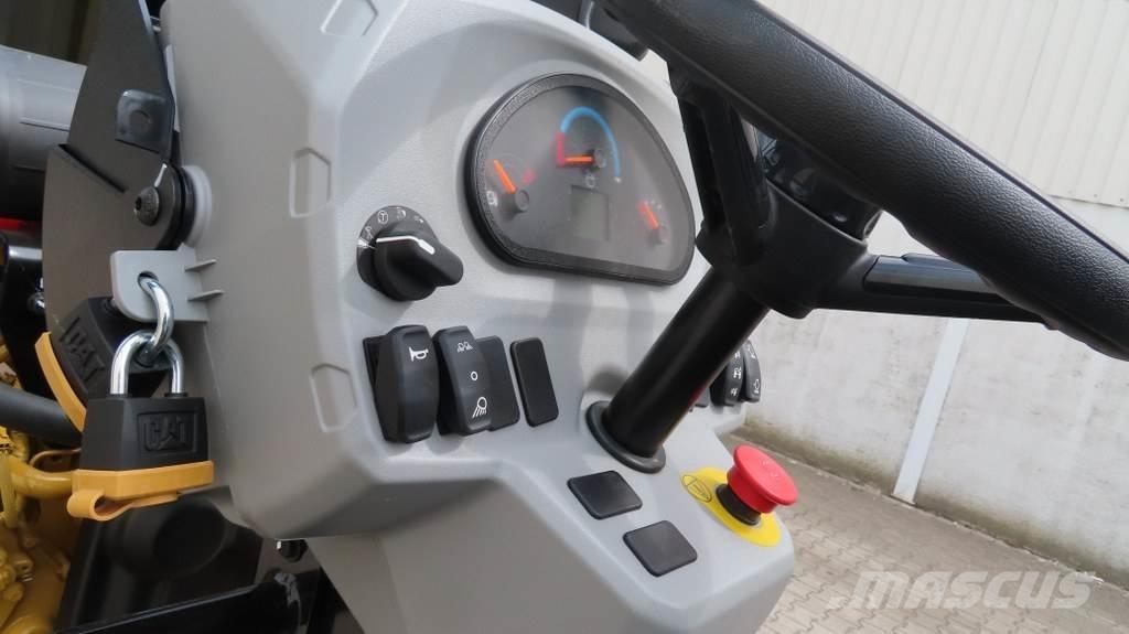 CAT CB4.0 Катки тротуарные