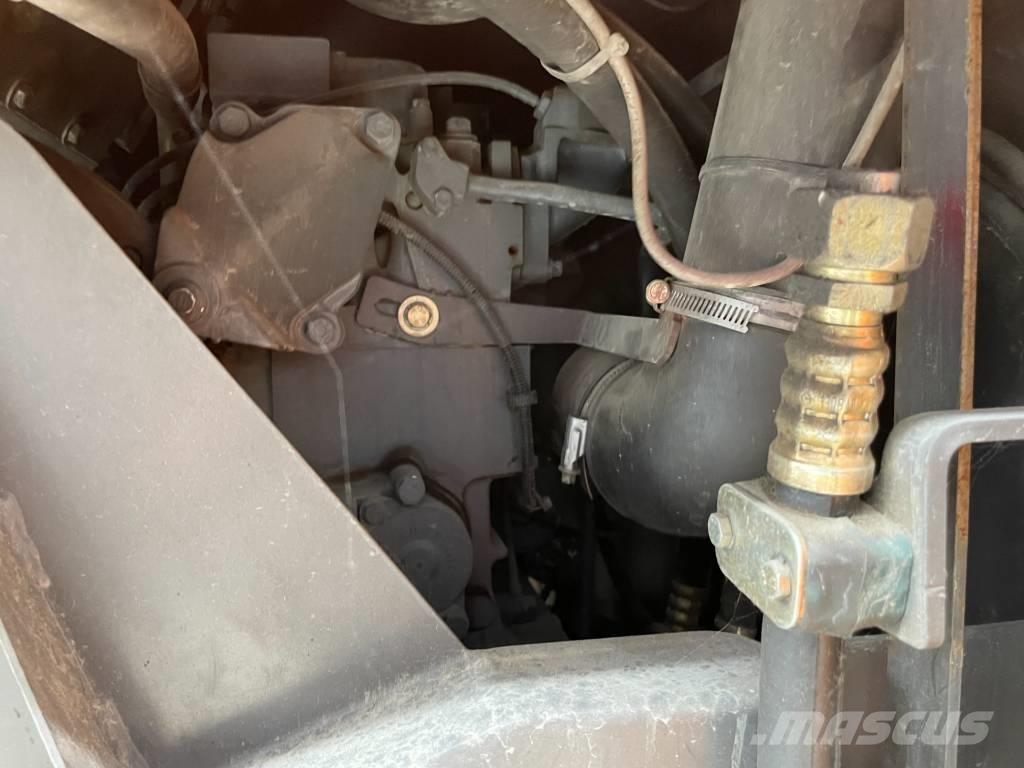 ABG TITAN 2820 Асфальтоукладчики