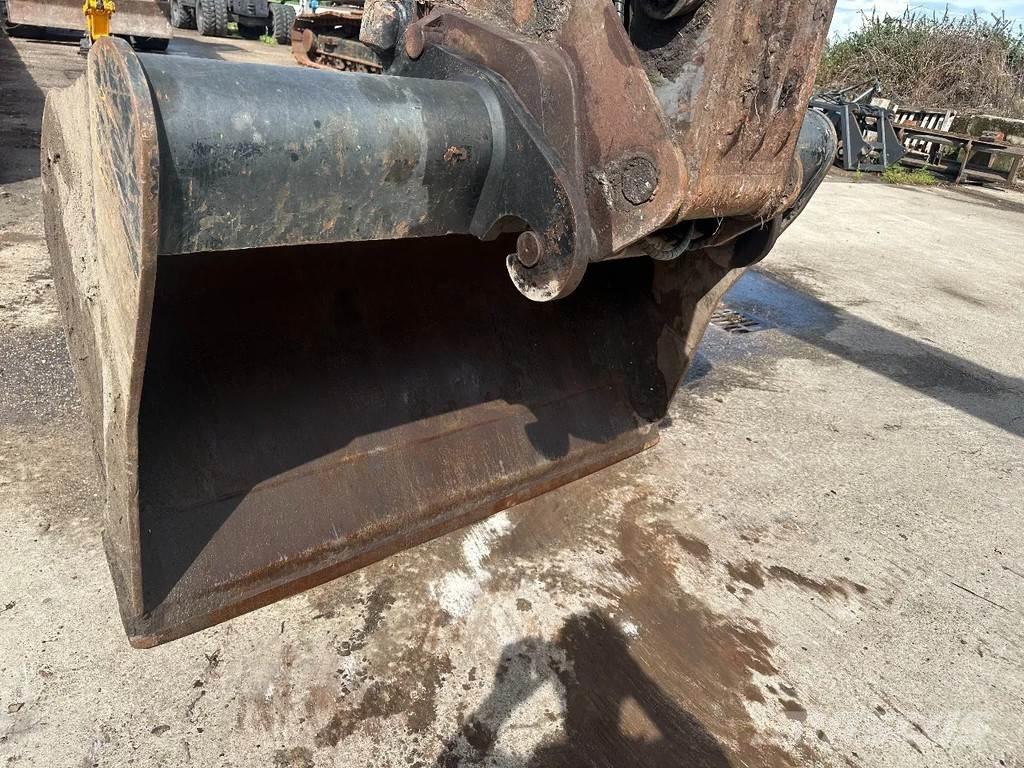 Volvo EC200 Гусеничные экскаваторы