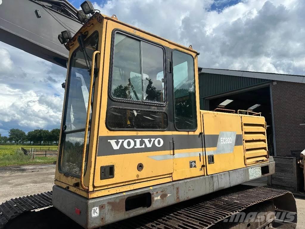 Volvo EC200 Гусеничные экскаваторы