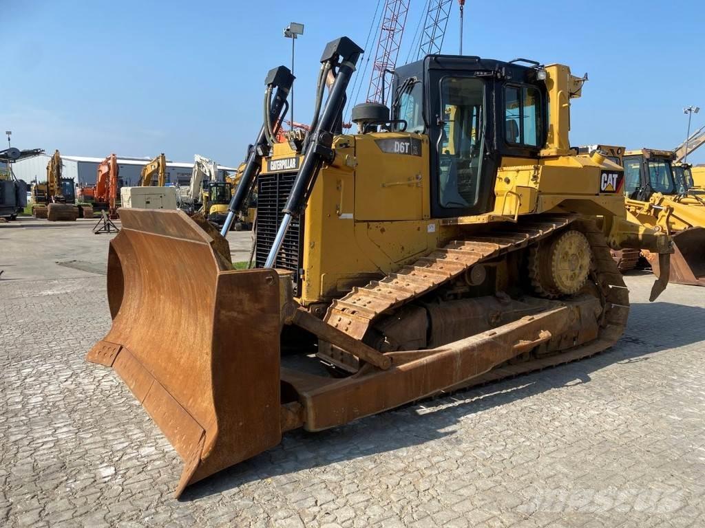 CAT D6T NVT Гусеничные бульдозеры