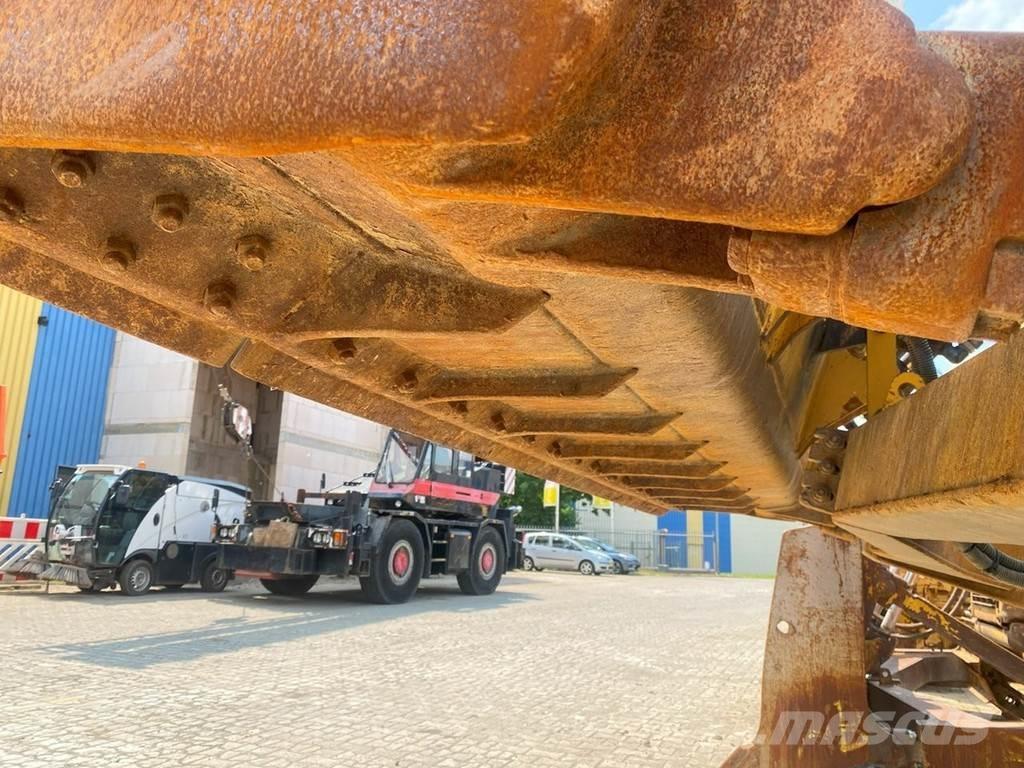 CAT D6T NVT Гусеничные бульдозеры