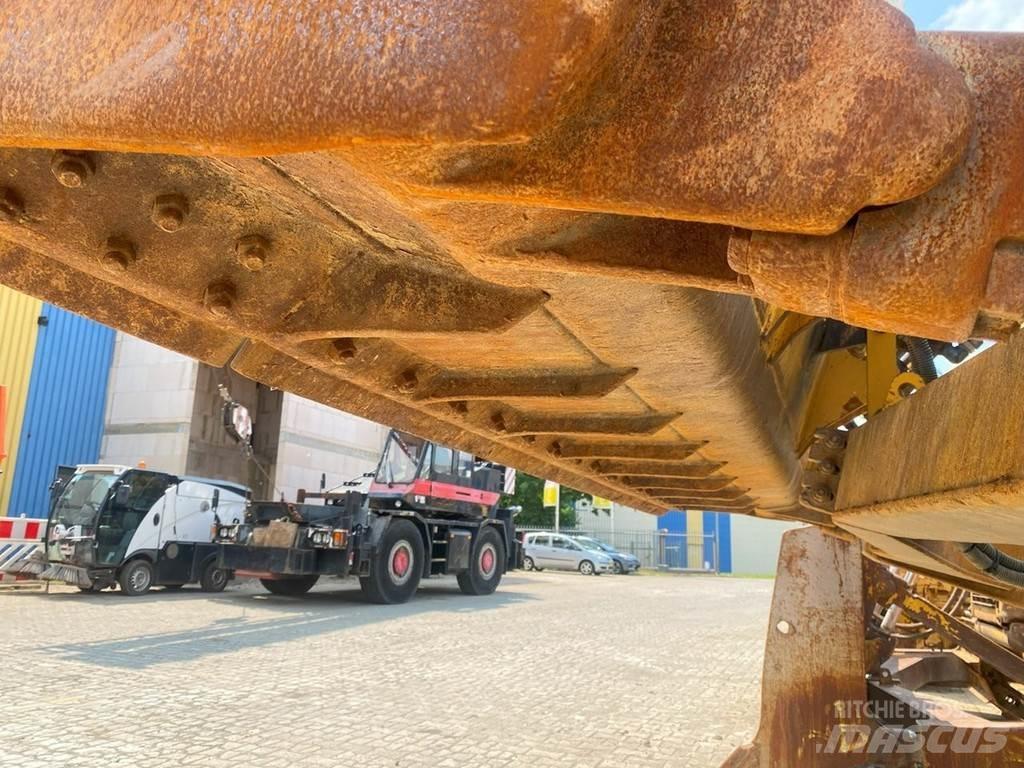 CAT D6T NVT Гусеничные бульдозеры