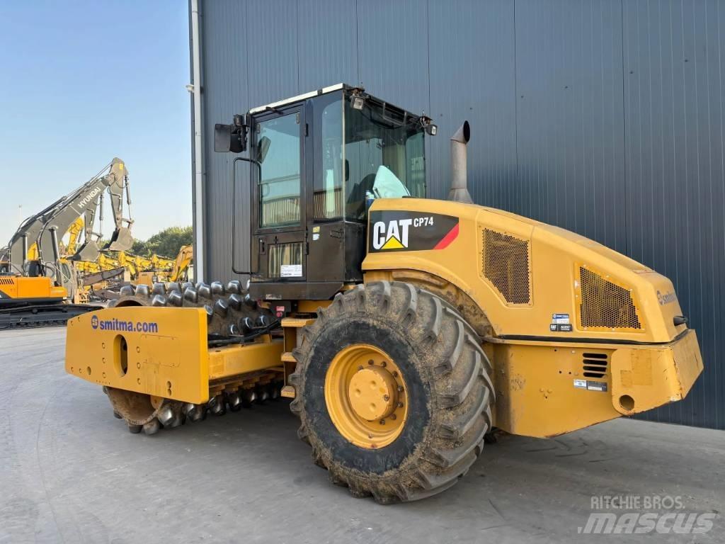 CAT CP 74 Грунтовые катки