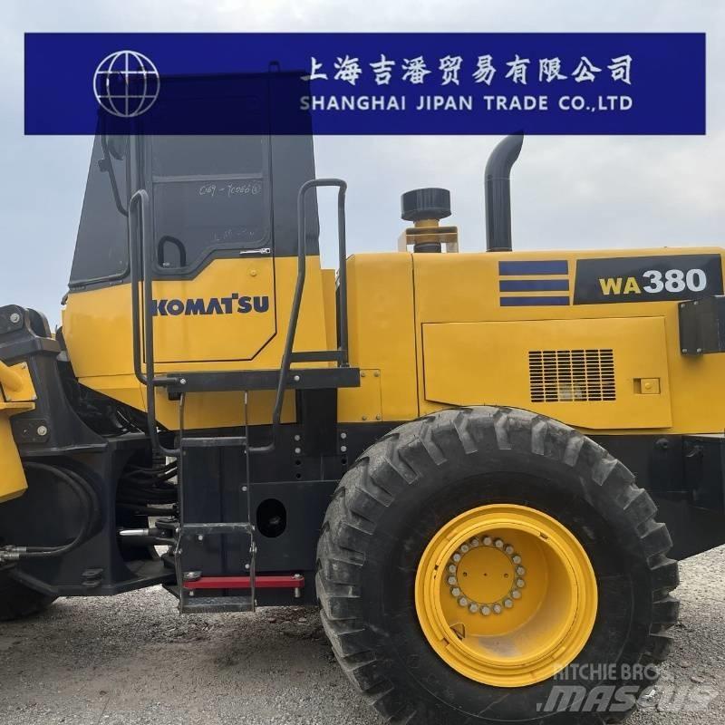 Komatsu WA 380 Фронтальные погрузчики