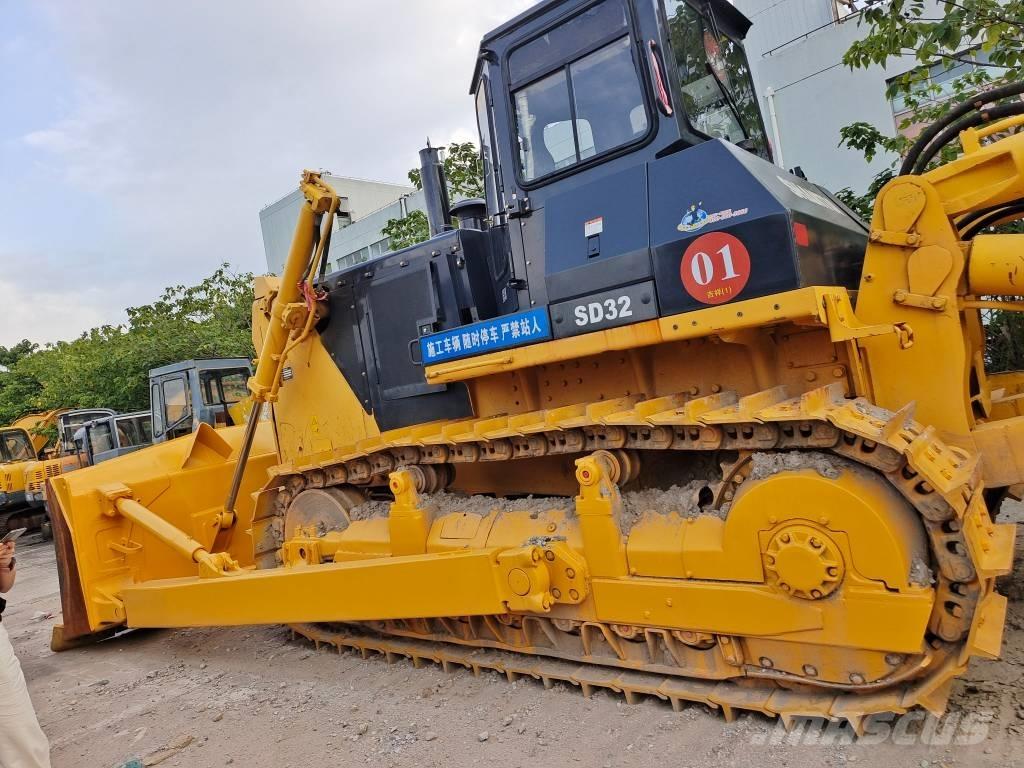 Shantui SD 32 Гусеничные бульдозеры