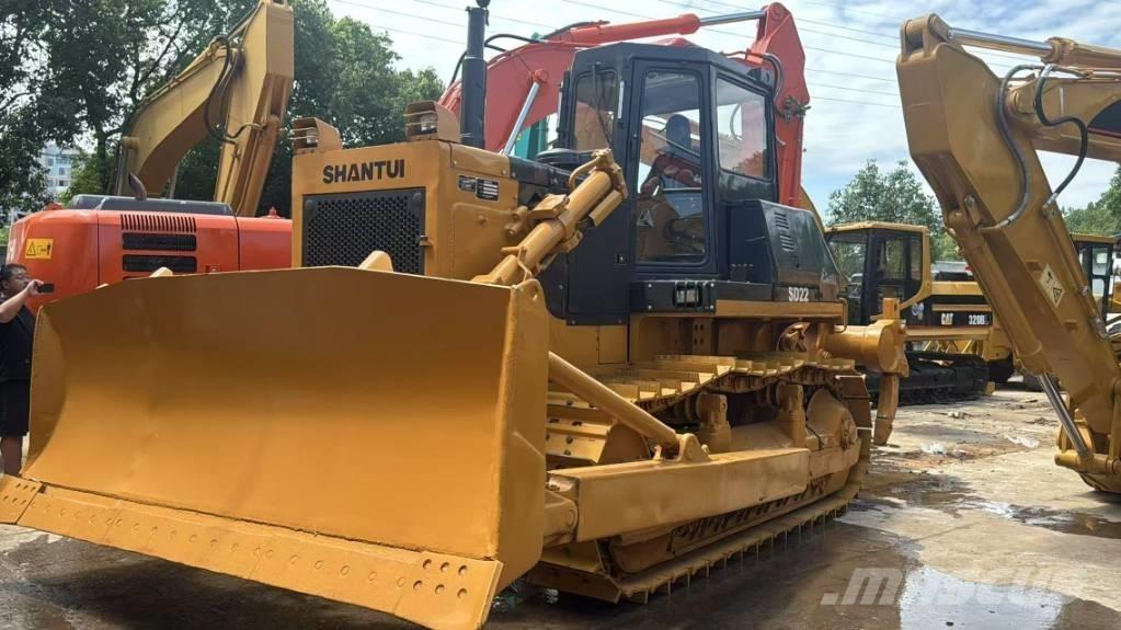 Shantui SD22 Гусеничные бульдозеры