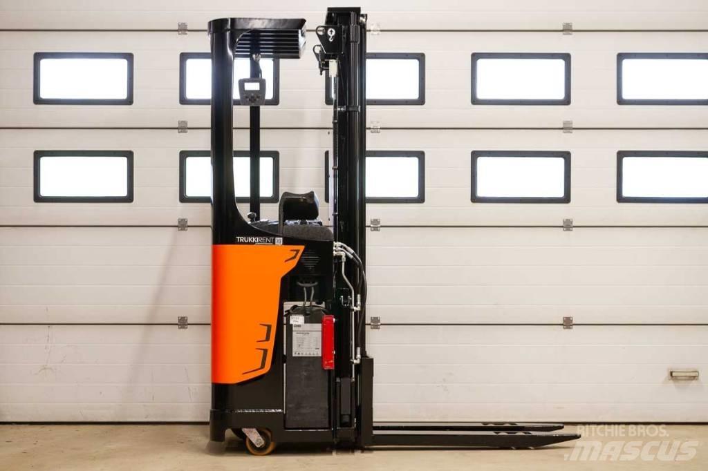 Rocla SST 16 AC Самоходные электроштабелёры