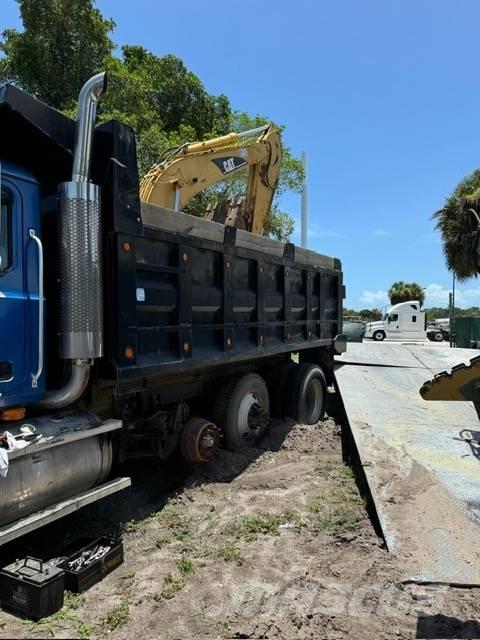 Mack CH613 8x4 2002 Грузовики-Самосвалы