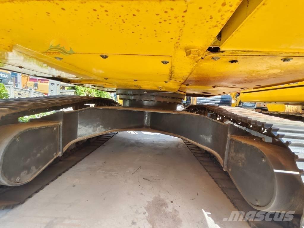 Komatsu PC 220-8 Гусеничные экскаваторы