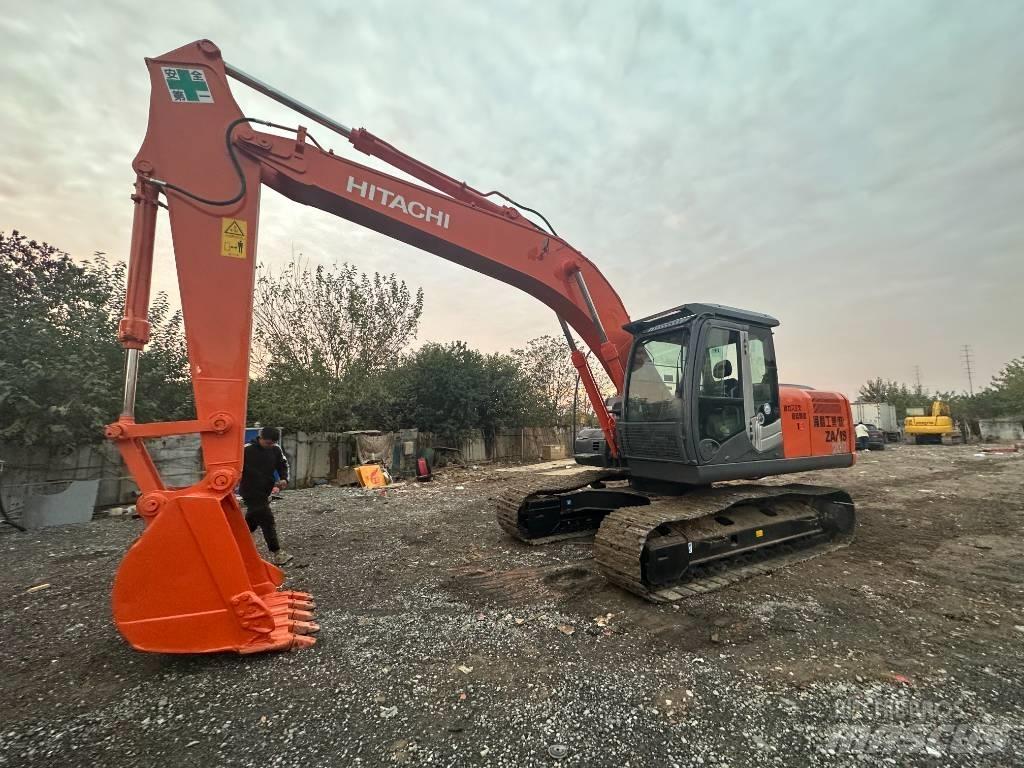 Hitachi ZX 200 Гусеничные экскаваторы