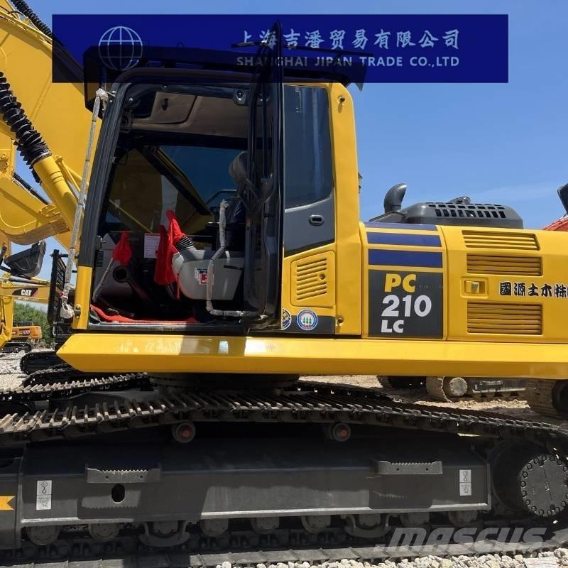 Komatsu PC 210 Гусеничные экскаваторы