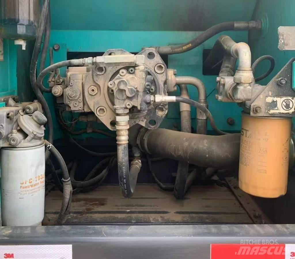 Kobelco SK200 Гусеничные экскаваторы