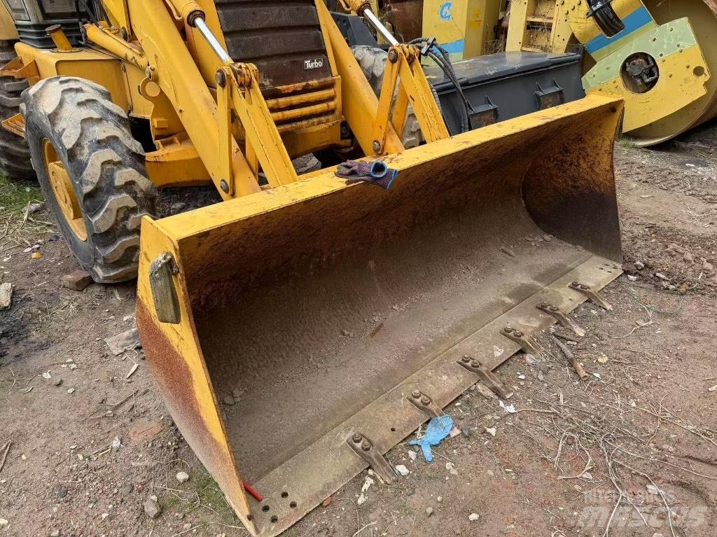 JCB 3 CX Экскаваторы-погрузчики