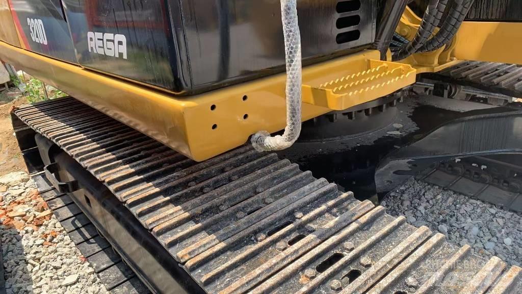 CAT 320 D Гусеничные экскаваторы