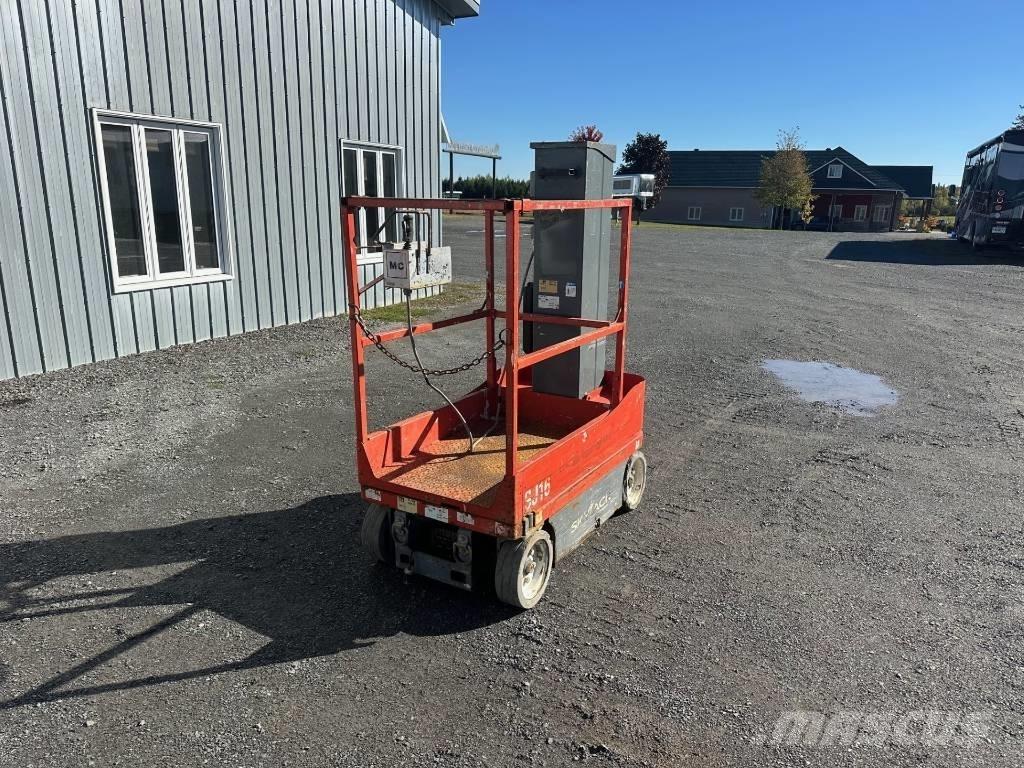 SkyJack SJ 16 Вертикальные мачтовые подъемники