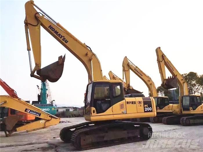 Komatsu PC 200-7 Гусеничные экскаваторы