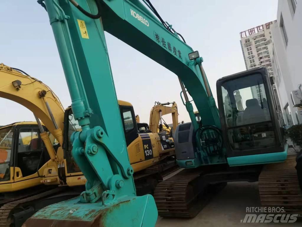 Kobelco SK 135 Гусеничные экскаваторы