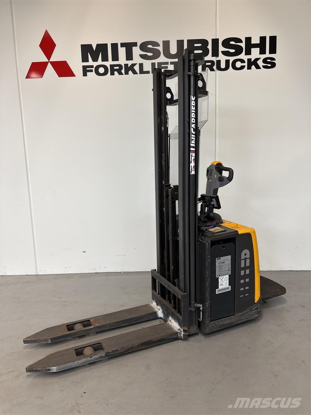 Atlet PSP125 Самоходные электроштабелёры