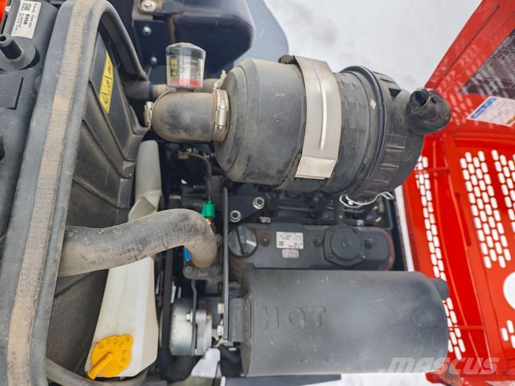 Kubota ZD 1211R Самоходные газонокосилки