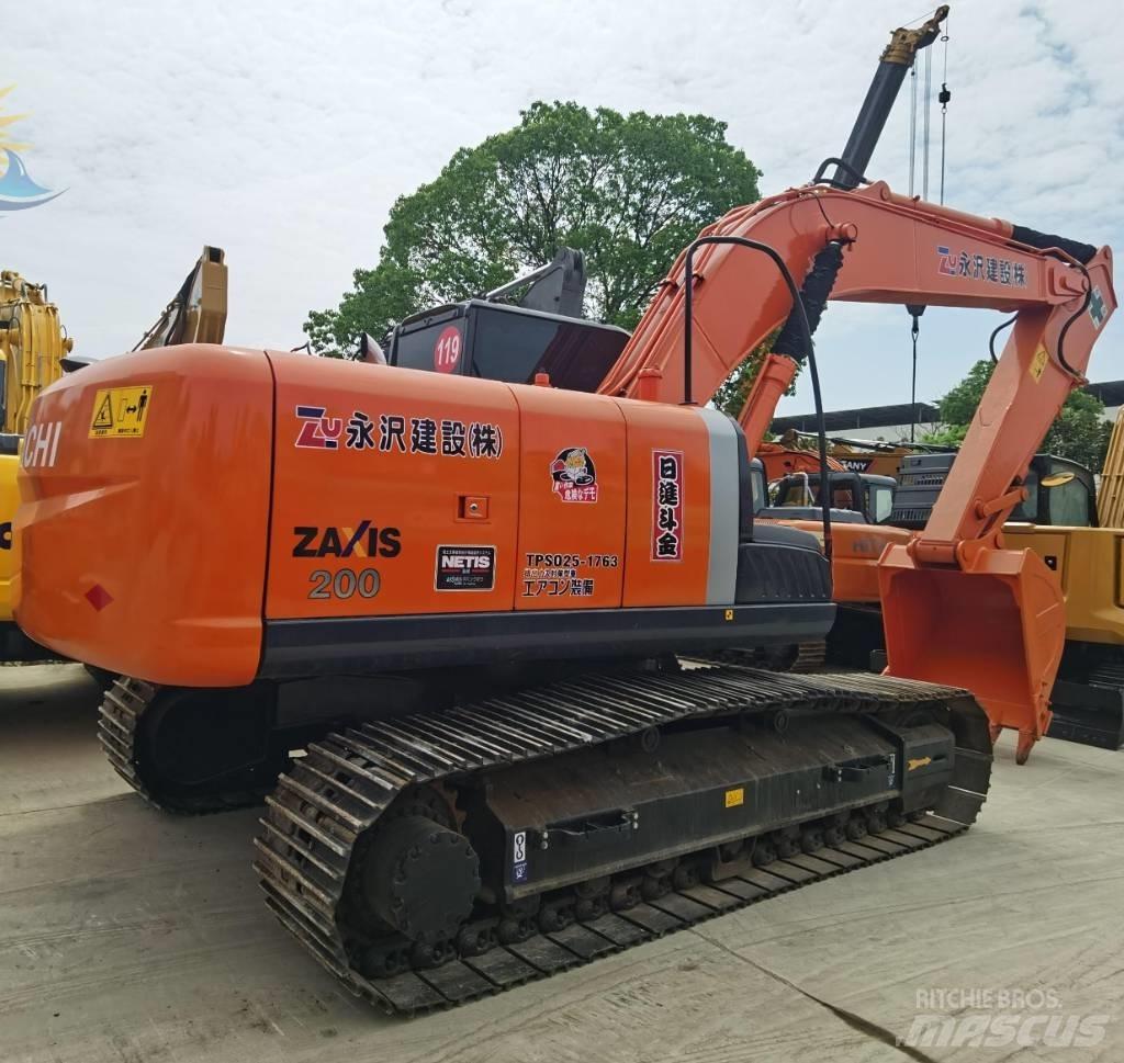 Hitachi ZX 200 Гусеничные экскаваторы