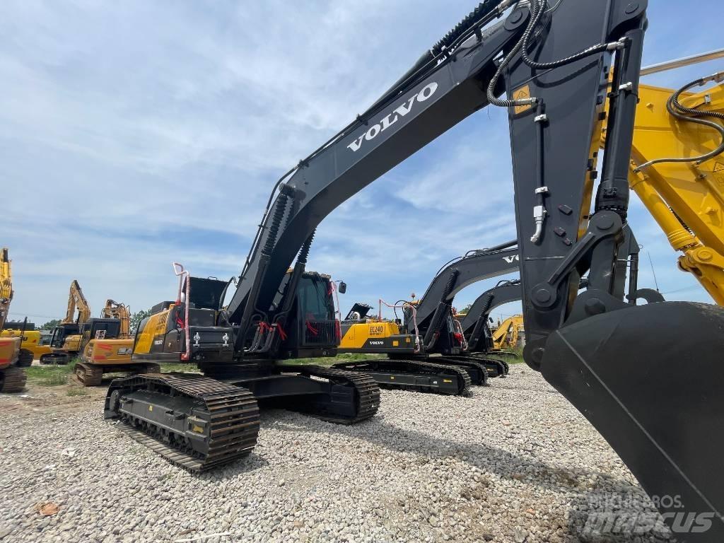 Volvo EC 300 Гусеничные экскаваторы