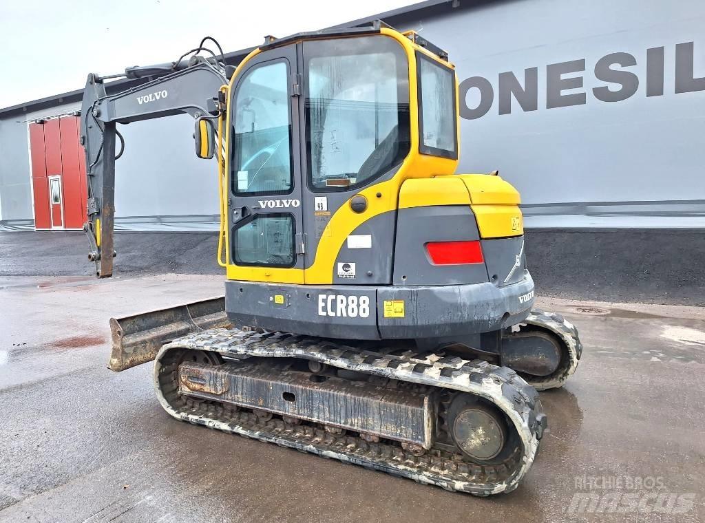 Volvo ECR88 Малые экскаваторы 7т-12т