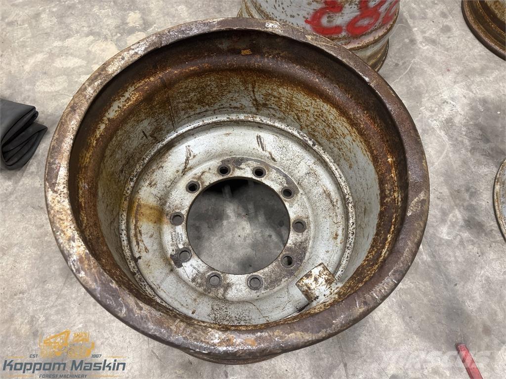 Valmet 860 24x26,5 Шины и колёса