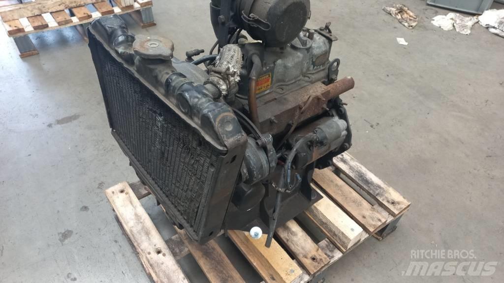 Kubota D850 Двигатели