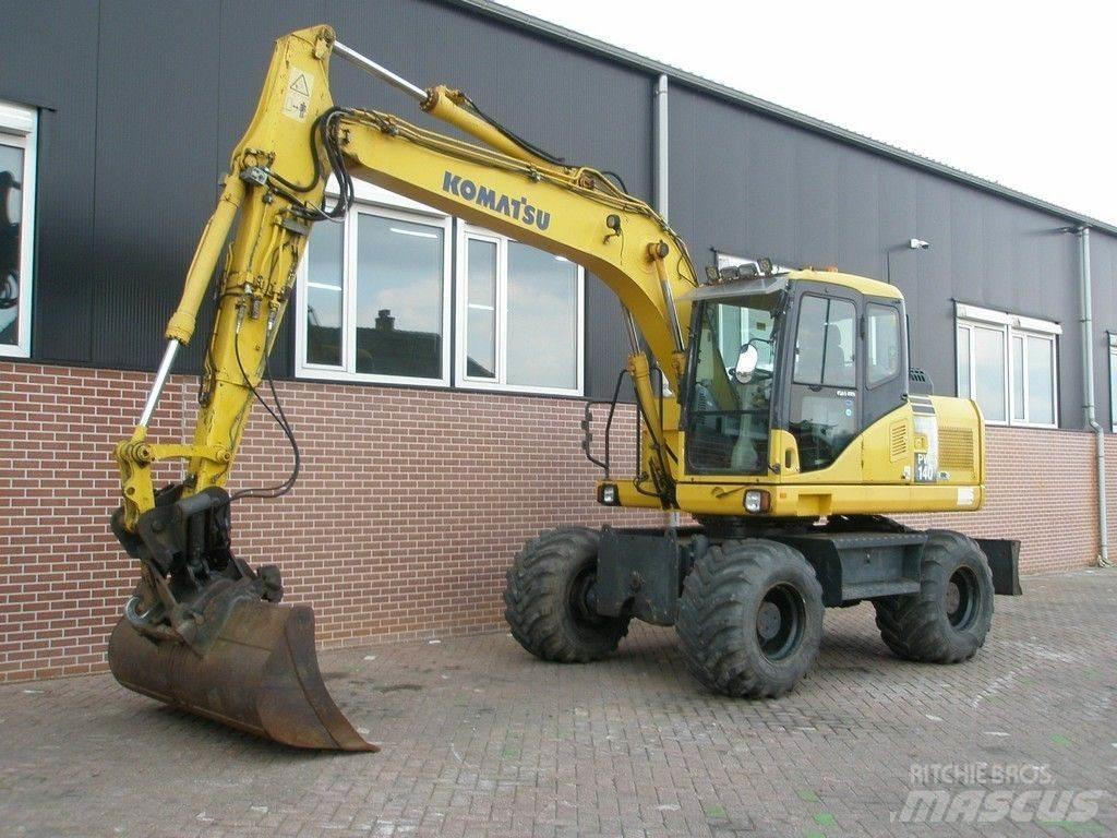 Komatsu PW140-7 Колёсные экскаваторы