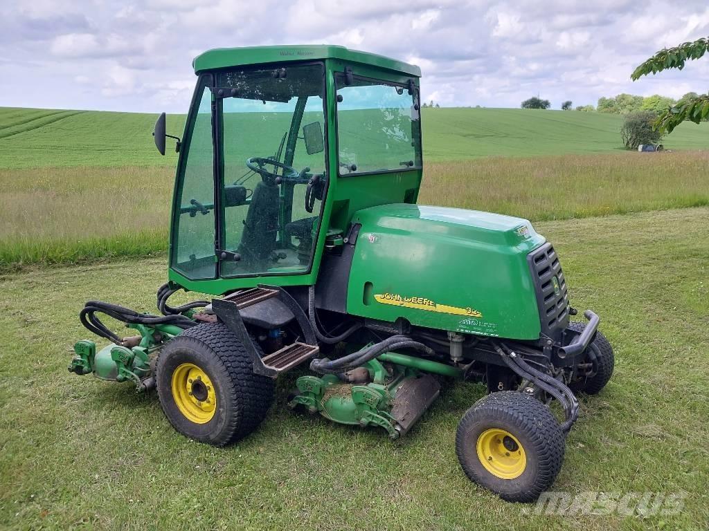 John Deere 3245 C Косилки фарватера