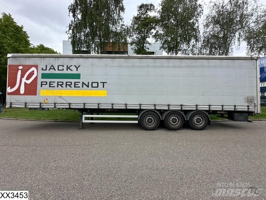 Fruehauf Tautliner Тентованные полуприцепы