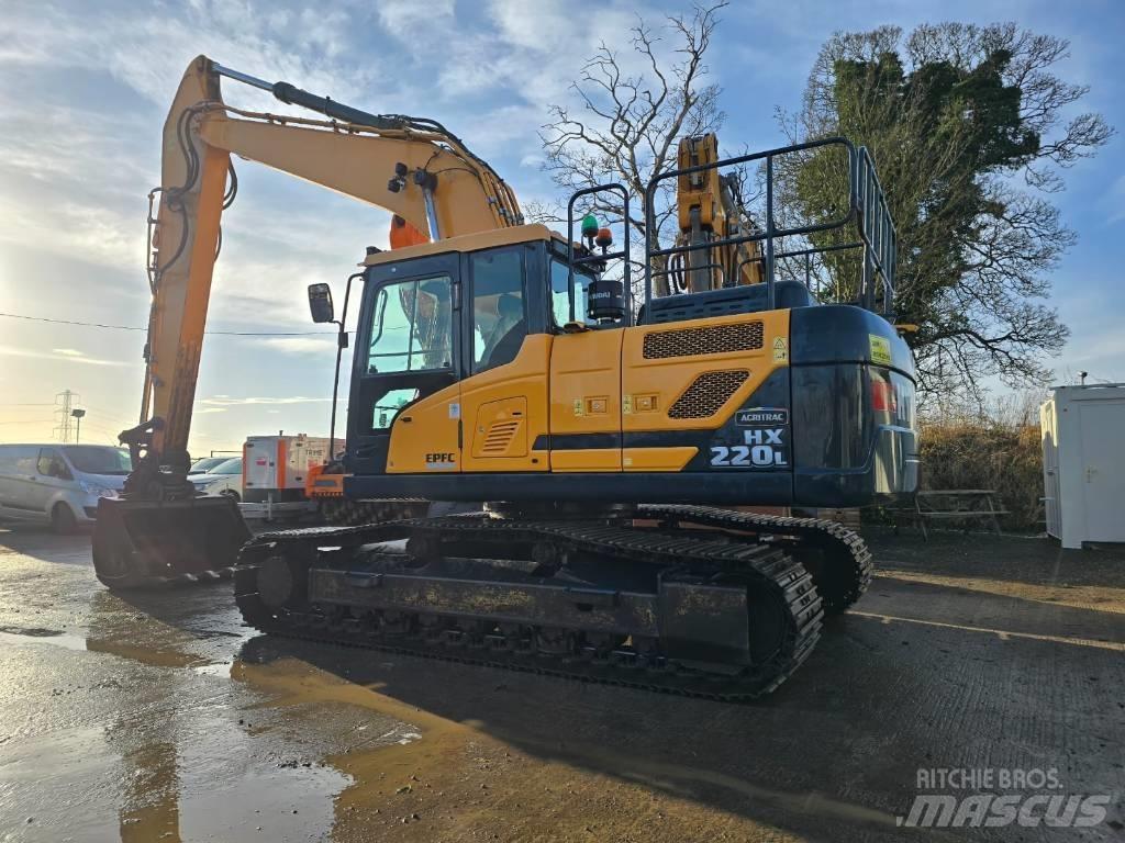 Hyundai HX220L Гусеничные экскаваторы