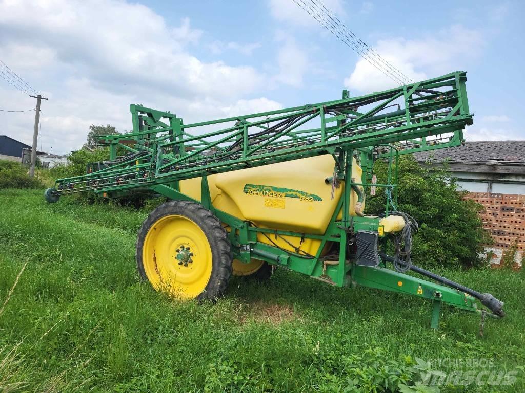 John Deere 732 Прицепные опрыскиватели